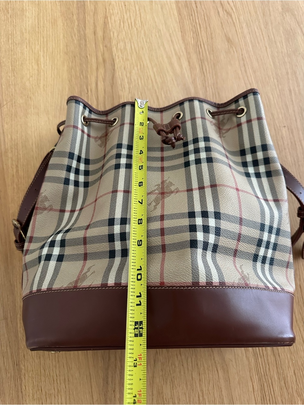 Burberry Nova Check Bucket Bag - Picture 13 of 14